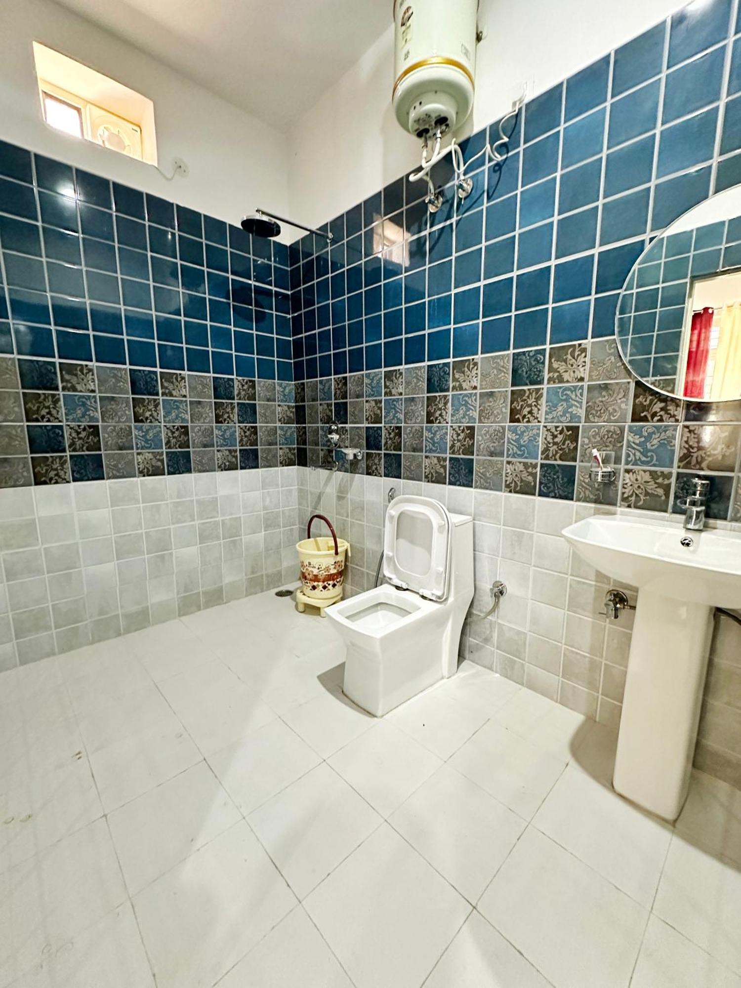 Baseraa Bir - 4Bhk Home Exteriör bild