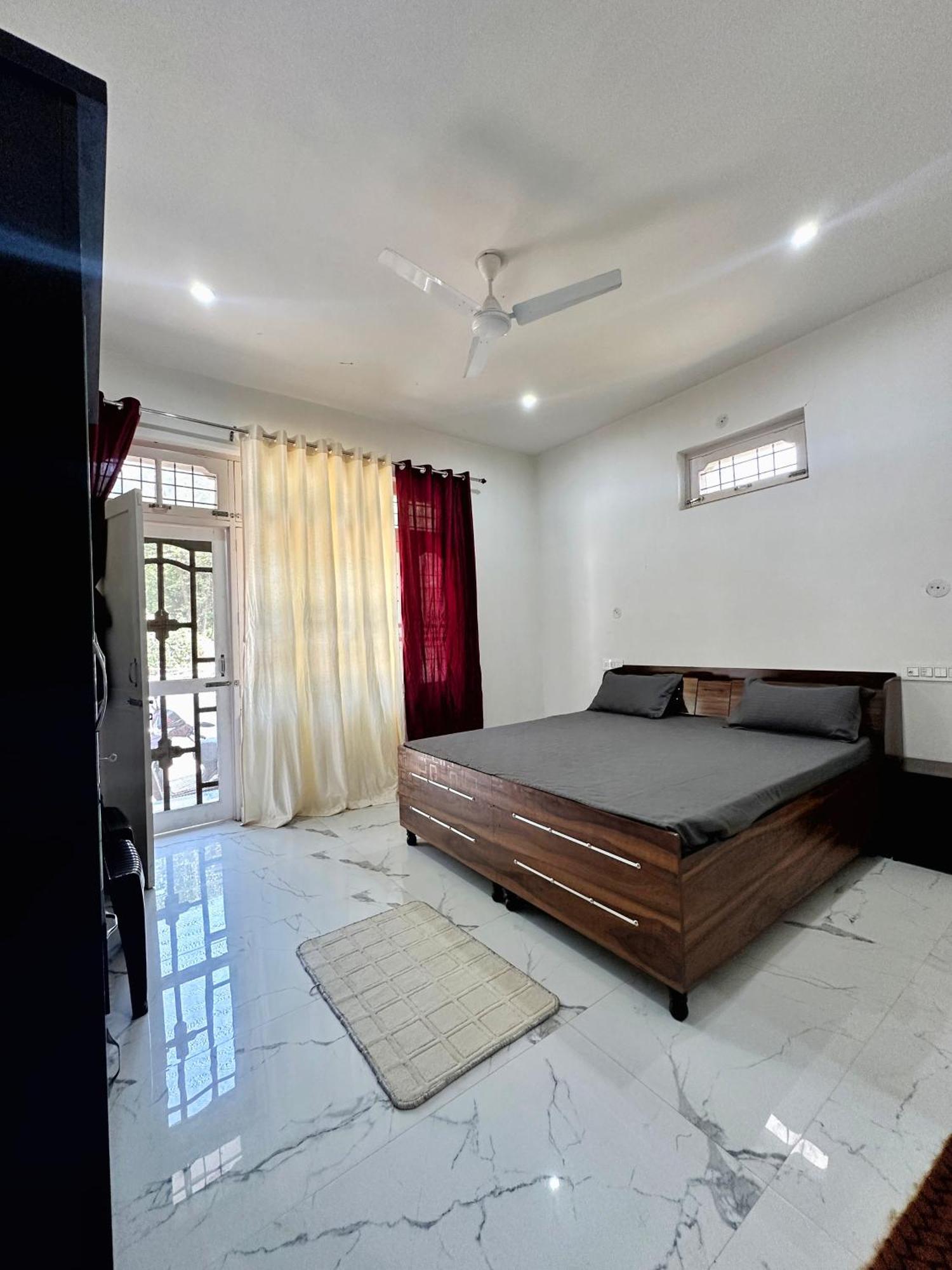Baseraa Bir - 4Bhk Home Exteriör bild